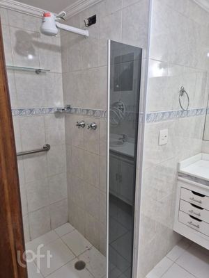 Image 33 - 826273