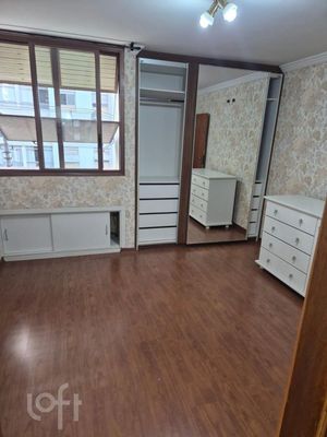 Image 8 - 826273