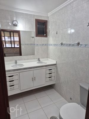 Image 3 - 826273