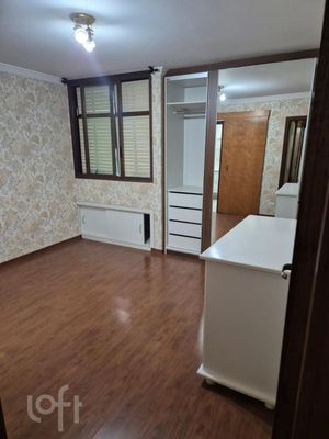 Image 7 - 826273