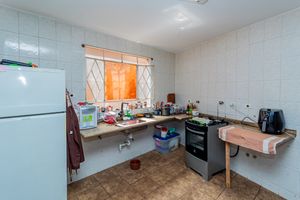 Image 9 - 826277