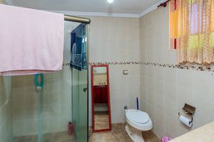 Image 25 - 826277
