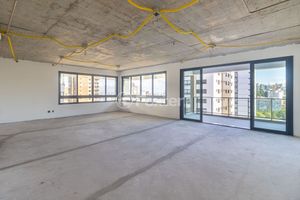 Image 1 - 826328