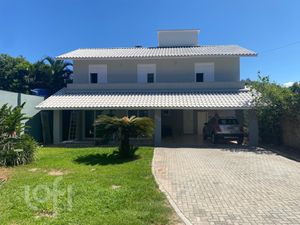 Image 14 - 826330