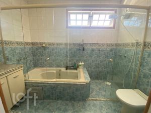 Image 6 - 826330