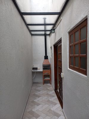 Image 4 - 826332