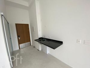 Image 4 - 826352