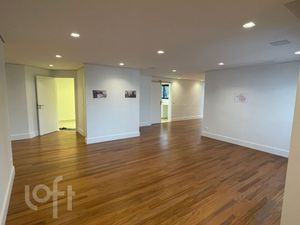 Image 4 - 826354