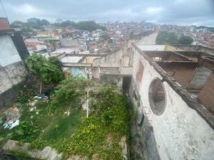 Image 20 - 826414