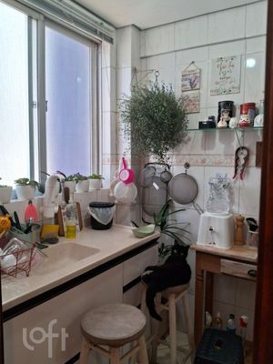Image 9 - 826490