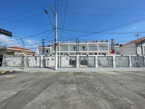 Image 4 - 826599