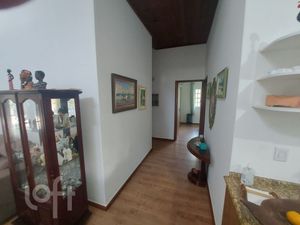 Image 12 - 826618