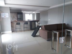Image 21 - 826633