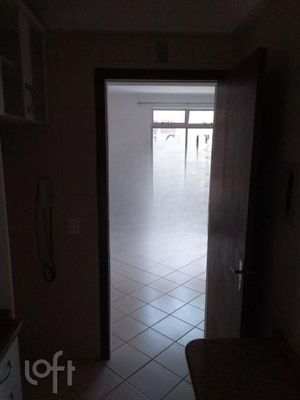 Image 6 - 826641