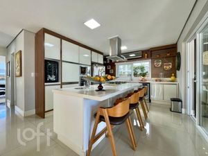 Image 19 - 826663
