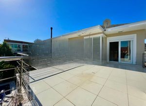 Image 30 - 826663