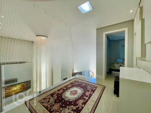 Image 32 - 826663