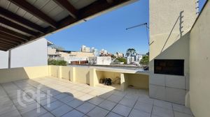 Image 19 - 826680