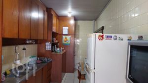 Image 8 - 826680