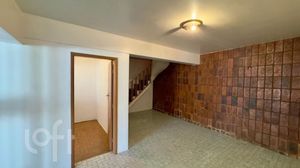 Image 28 - 826680