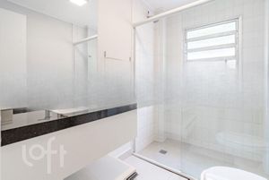 Image 19 - 826778