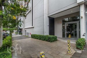 Image 27 - 826802