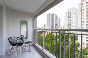 Image 13 - 826812