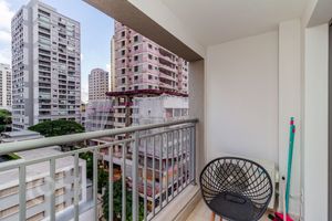 Image 11 - 826824