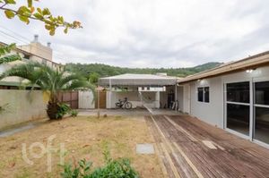Image 3 - 826839