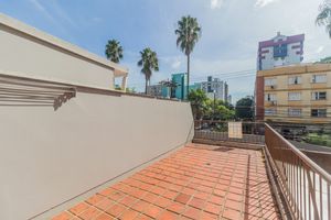 Image 8 - 826866