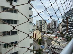 Image 12 - 826896