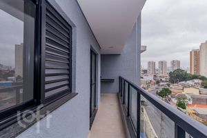 Image 8 - 826948
