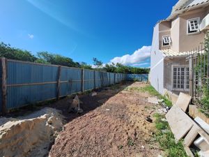 Image 1 - 826974