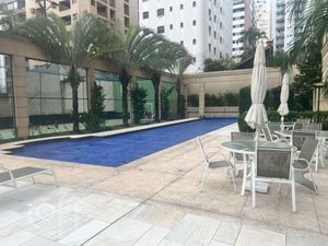 Image 17 - 826989