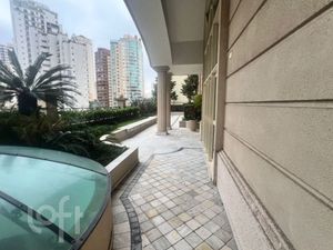 Image 10 - 826989