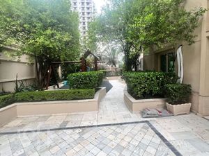 Image 20 - 826989