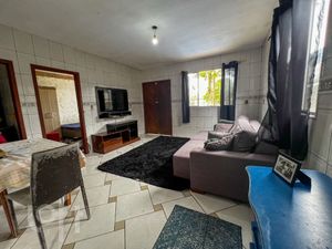 Image 4 - 827016
