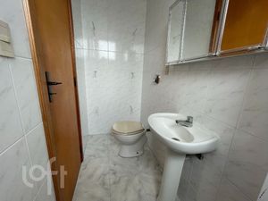 Image 19 - 827102