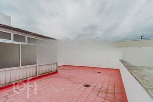 Image 15 - 827107