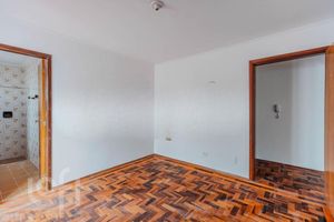 Image 8 - 827107