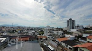 Image 9 - 827159