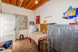 Image 29 - 827180