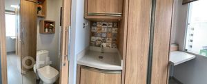 Image 13 - 827228