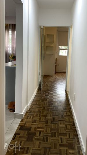 Image 19 - 827228