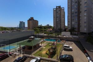 Image 23 - 827317