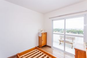 Image 7 - 827331