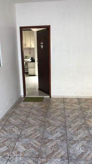 Image 8 - 827375