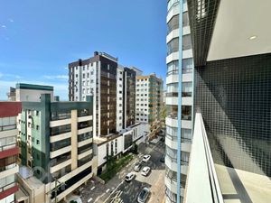 Image 8 - 827579