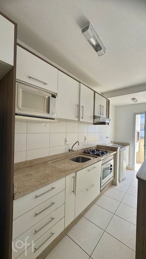 Image 9 - 827940