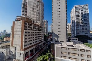 Image 8 - 828028